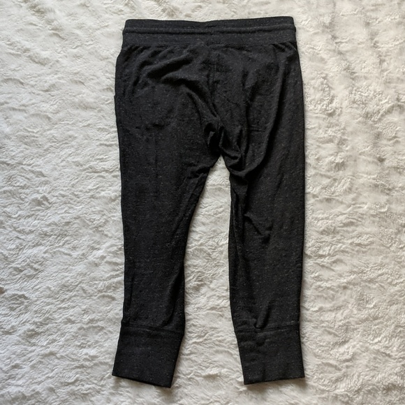 Cropped Nike Joggers - Picture 3 of 3